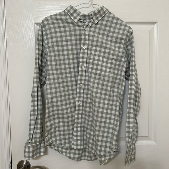 Old Navy Everyday Shirt Regular Fit Built In Flex - Picture 4 of 6